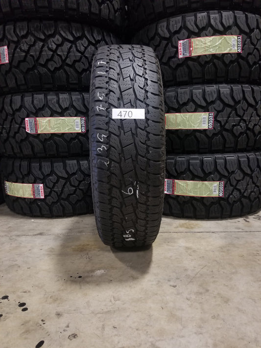 SINGLE 235/75R17 Toyo Open Country A/T 108 S SL - Used Tires