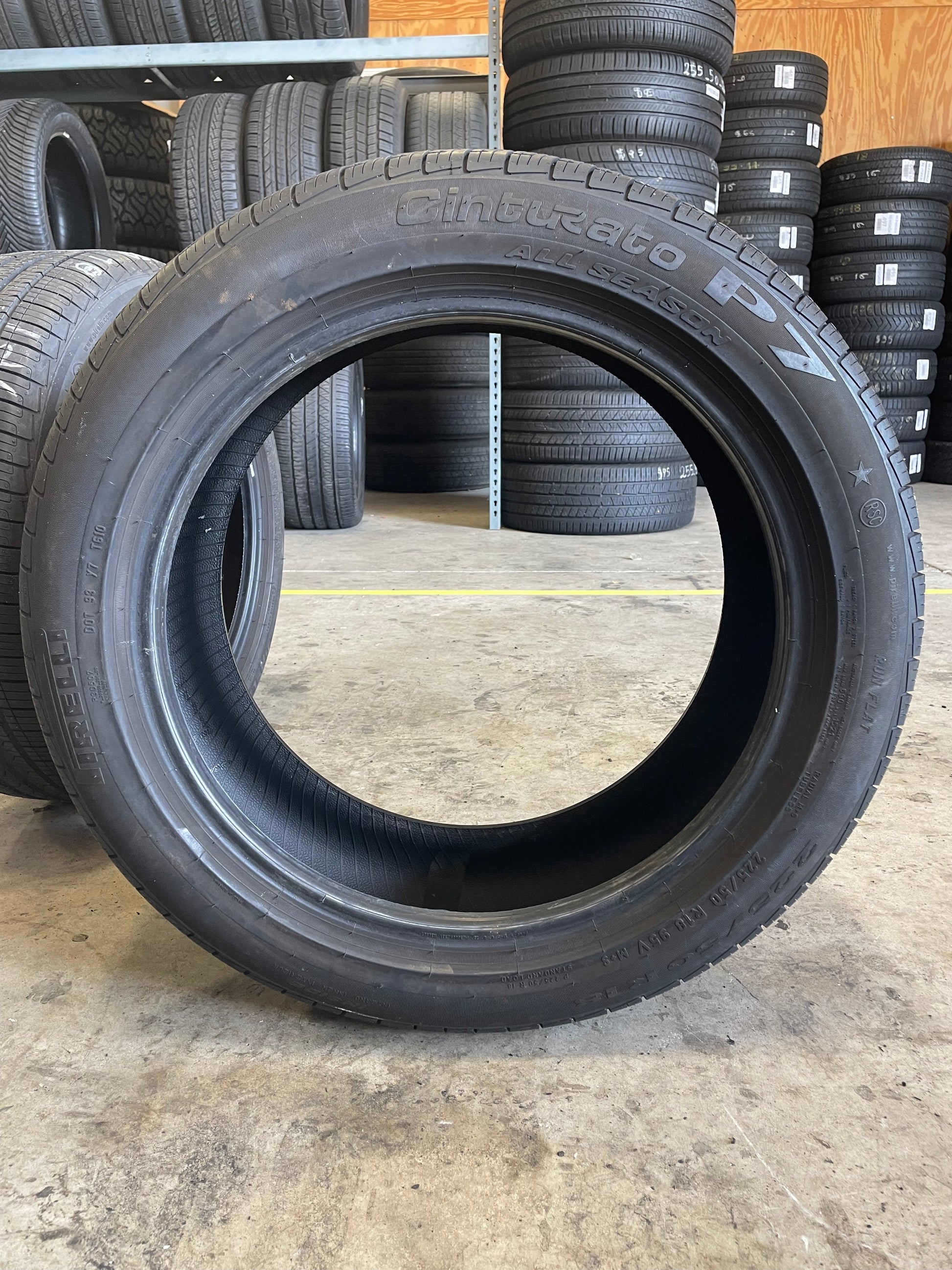 SET OF 2 225/50R18 Pirelli - Run Tires High flat V Premium SL Tread – P7 95 Cinturato Used Use