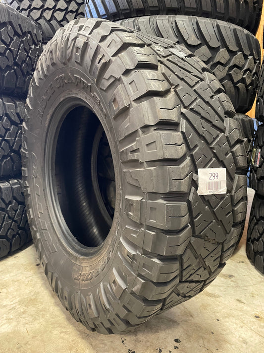 SINGLE 35x12.50R17 Nitto Ridge Grappler 121 Q E - Used Tires